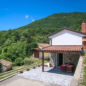 'villa Fani' With Jacuzzi Ferienhaus Veprinac